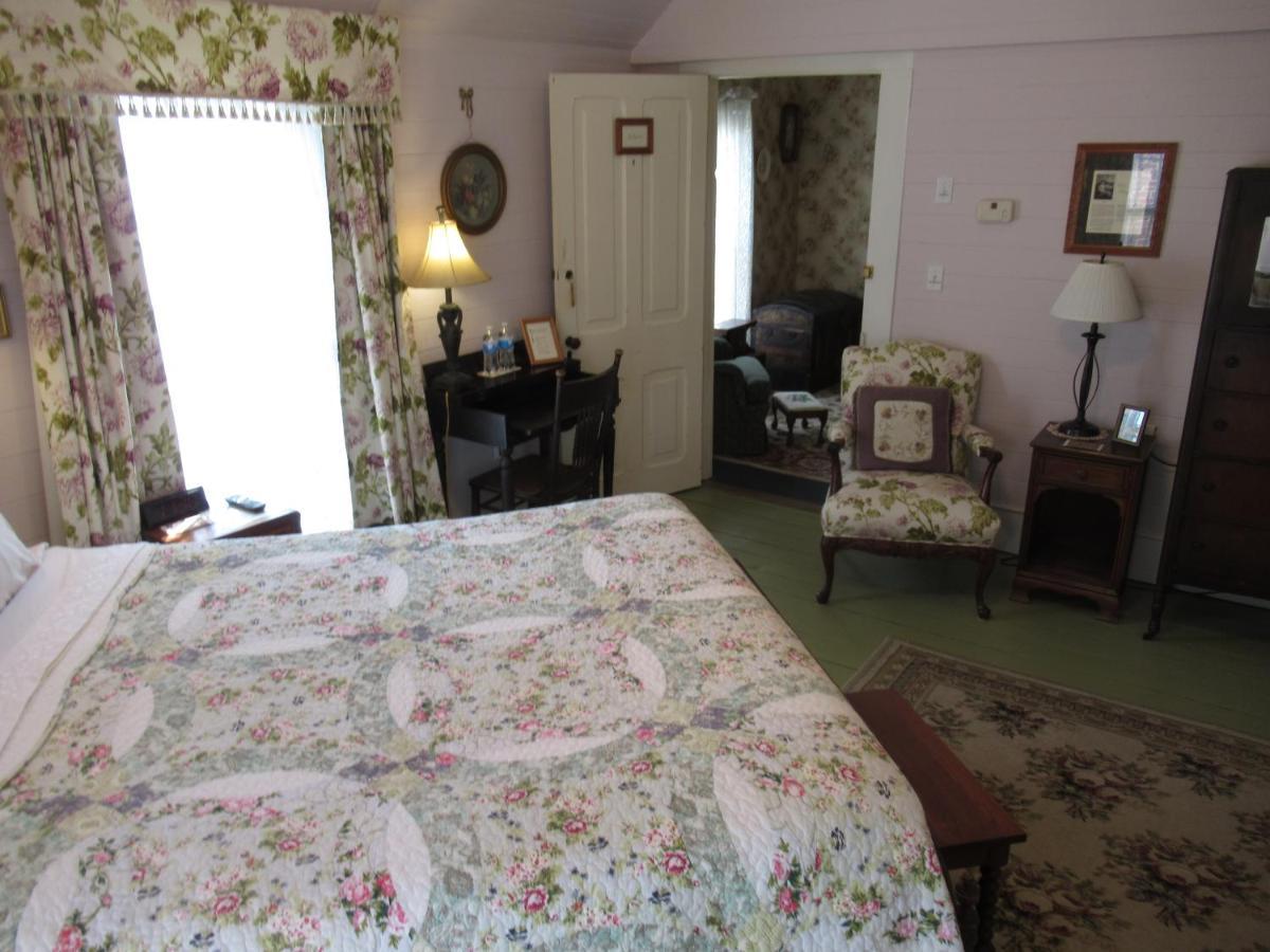 Carrier Houses Bed & Breakfast Rutherfordton Eksteriør billede
