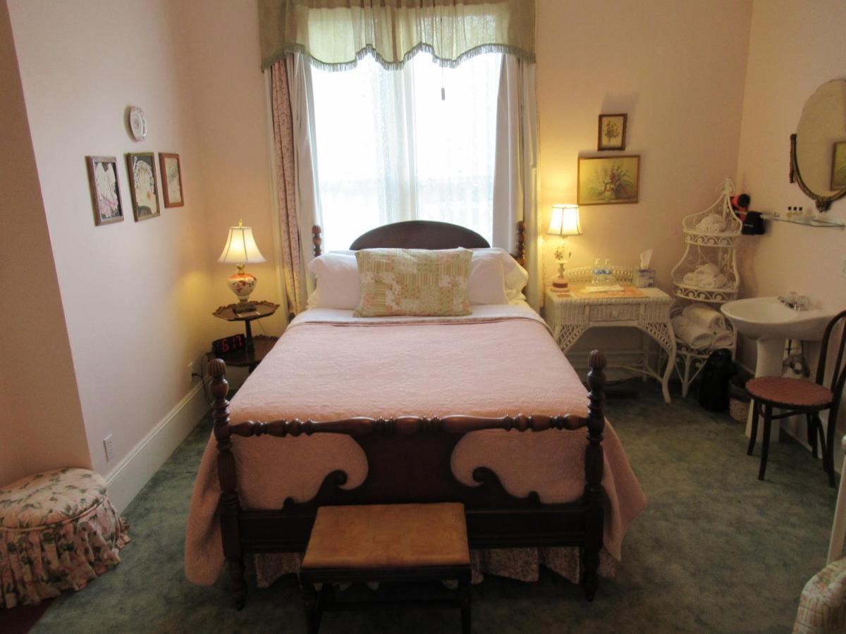 Carrier Houses Bed & Breakfast Rutherfordton Eksteriør billede