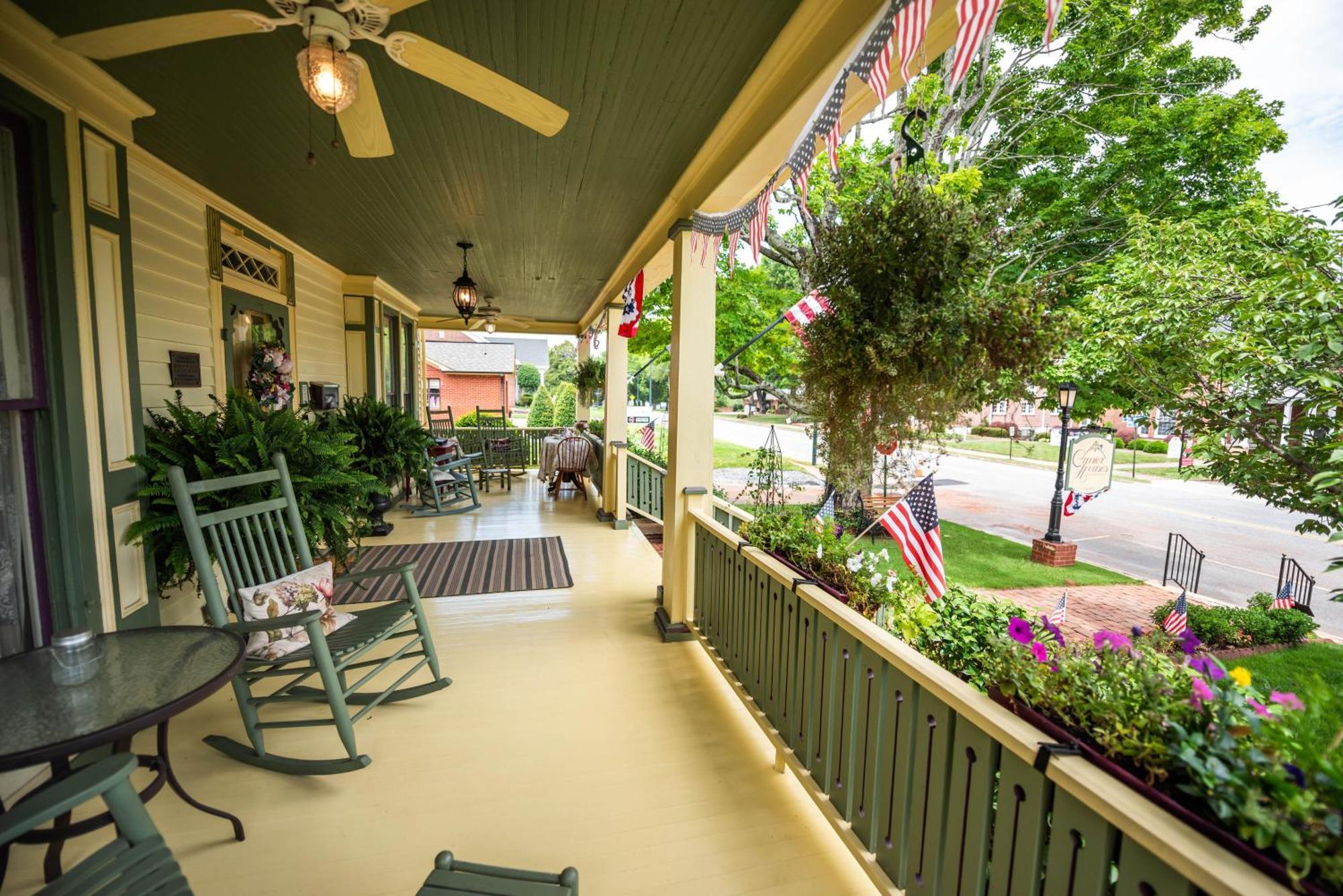 Carrier Houses Bed & Breakfast Rutherfordton Eksteriør billede