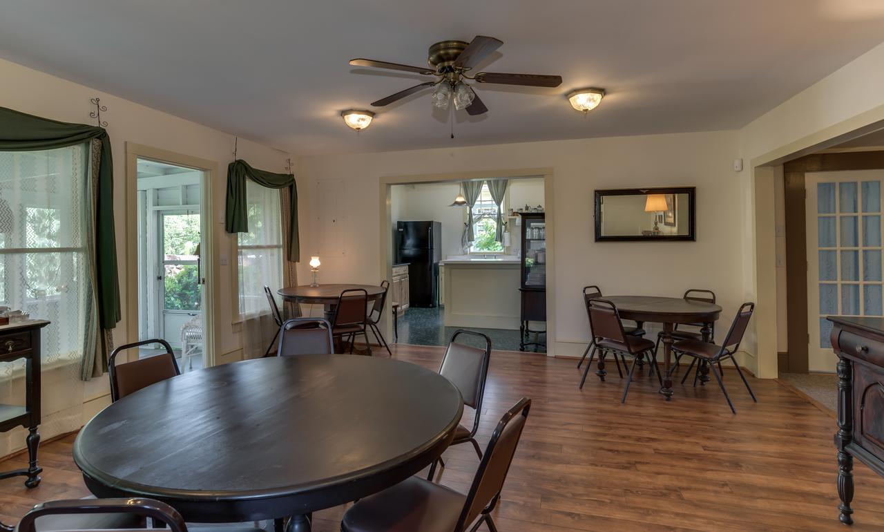 Carrier Houses Bed & Breakfast Rutherfordton Eksteriør billede