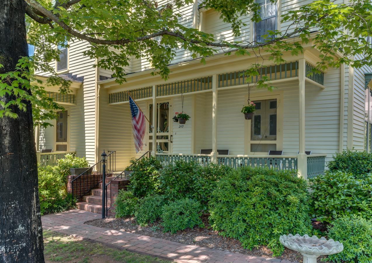 Carrier Houses Bed & Breakfast Rutherfordton Eksteriør billede